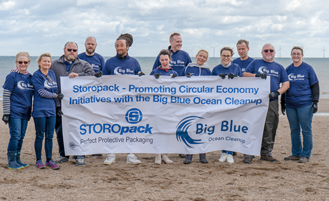Group image of the helpers after the Big Blue Ocean Cleanup